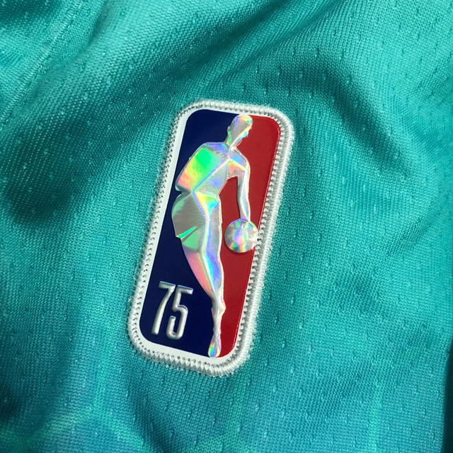 CHARLOTTE HORNETS short