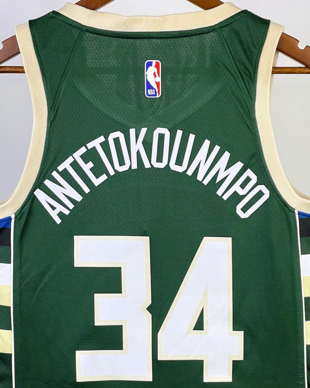 ANTETOKOUNMPO GIANNIS (Milwaukee Bucks)