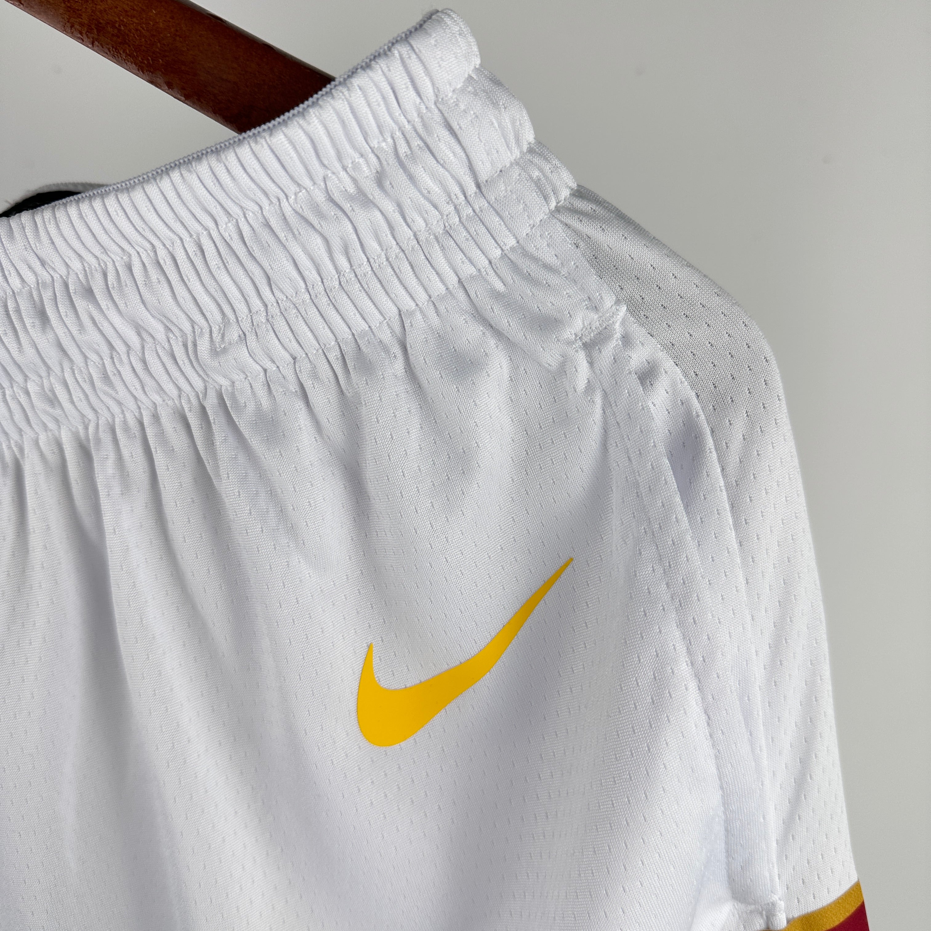 CLEVELAND CAVALIERS short