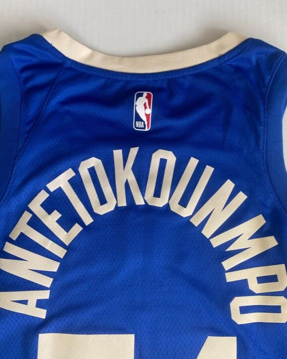 ANTETOKOUNMPO GIANNIS (Mil)