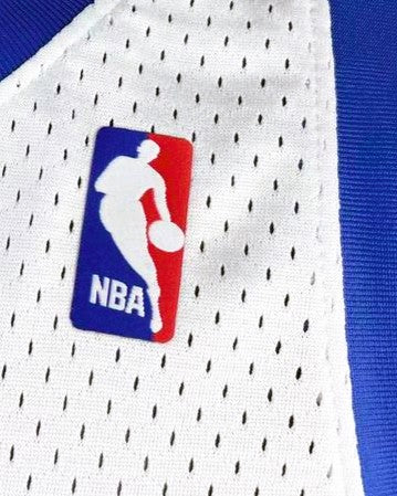 MUTOMBO DIKEMBE (Nuggets de Denver)