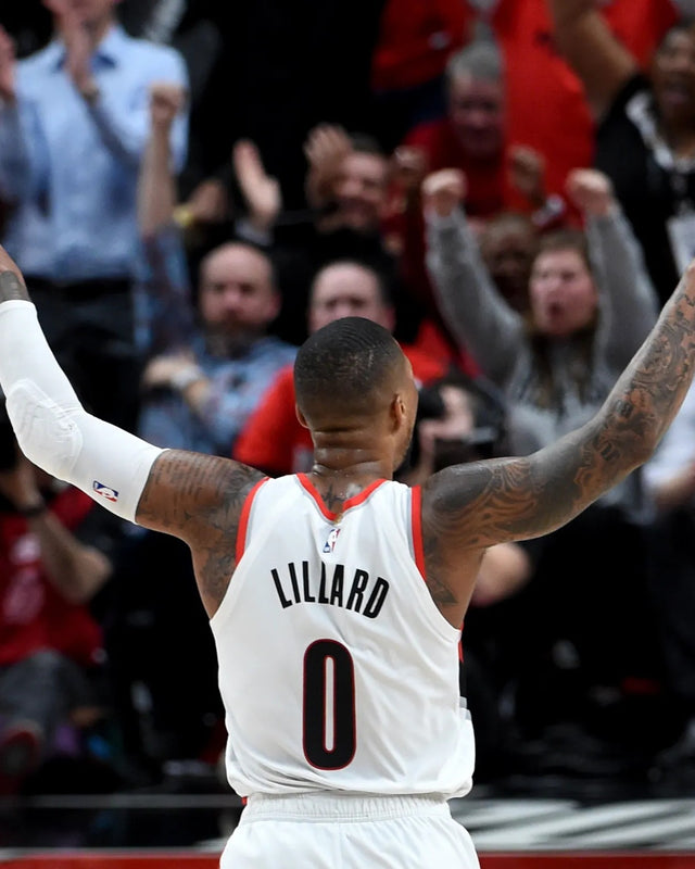 LILLARD DAMIAN (Milwaukee Bucks)