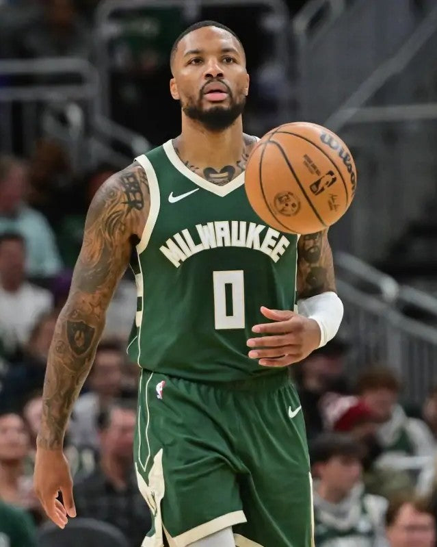 LILLARD DAMIAN (Milwaukee Bucks)