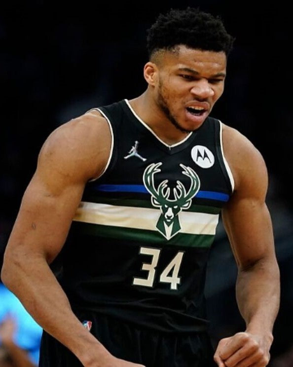 ANTETOKOUNMPO GIANNIS (Milwaukee Bucks)