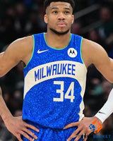 ANTETOKOUNMPO GIANNIS (Milwaukee Bucks)