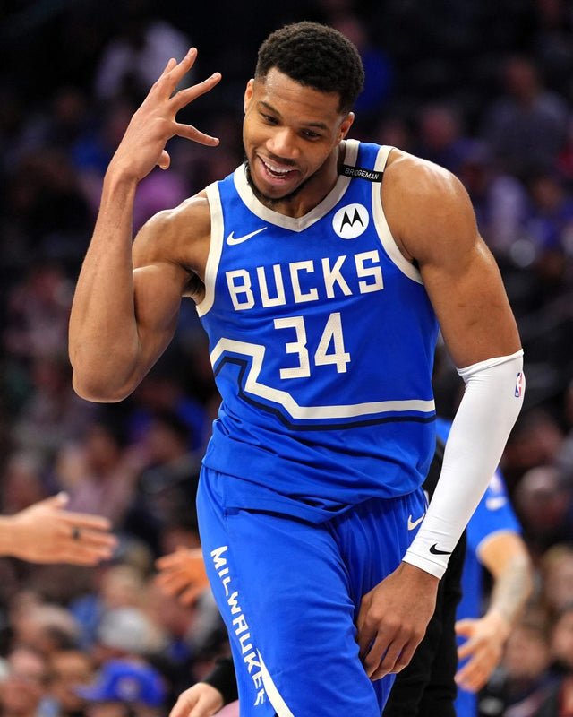ANTETOKOUNMPO GIANNIS (Milwaukee Bucks)