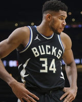 ANTETOKOUNMPO GIANNIS (Milwaukee Bucks)
