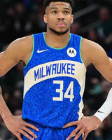 ANTETOKOUNMPO GIANNIS (Milwaukee Bucks)