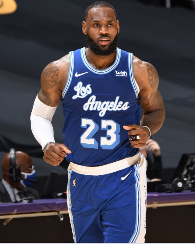 JAMES LEBRON (Los Angeles Lakers)